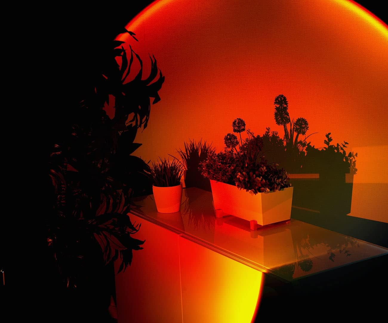 PEARL Sonnenuntergangsleuchte: Sonnenuntergangs-Led-Projektionslicht Mit Stativ, 7 W, USB (LED Sonnenuntergangsleuchte, Sonnenlampe, Sonnenuntergang)